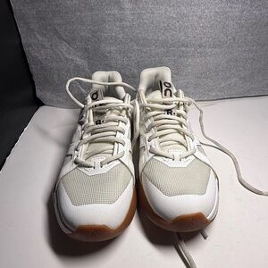 On Running the Roger shoe